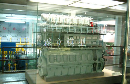 船用柴油机模型