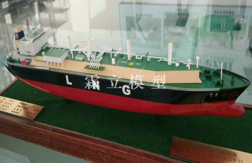 大型LNG船模